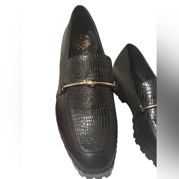 Vince Camuto Black Textured Loafers with Gold Detail brand new - Picture 9 of 14